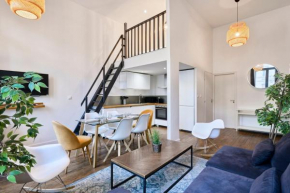 Bright 3-bedroom 2-bathroom flat.